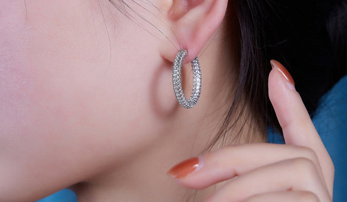 🌟 耳骨上的小小反叛