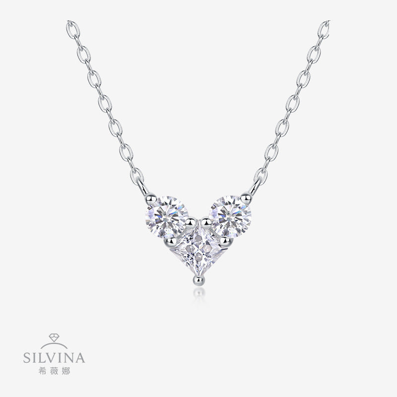 s925银莫桑石时尚吊坠项链生日礼物节日纯银女心形设计