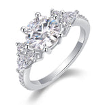 分销莫桑石戒指女轻奢925纯银镀18K金求婚订婚戒指