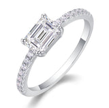 分销莫桑石戒指女轻奢925纯银镀18K金求婚订婚戒指