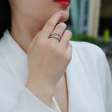 圆形莫桑石S925纯银闭口浑身全D色莫桑女戒