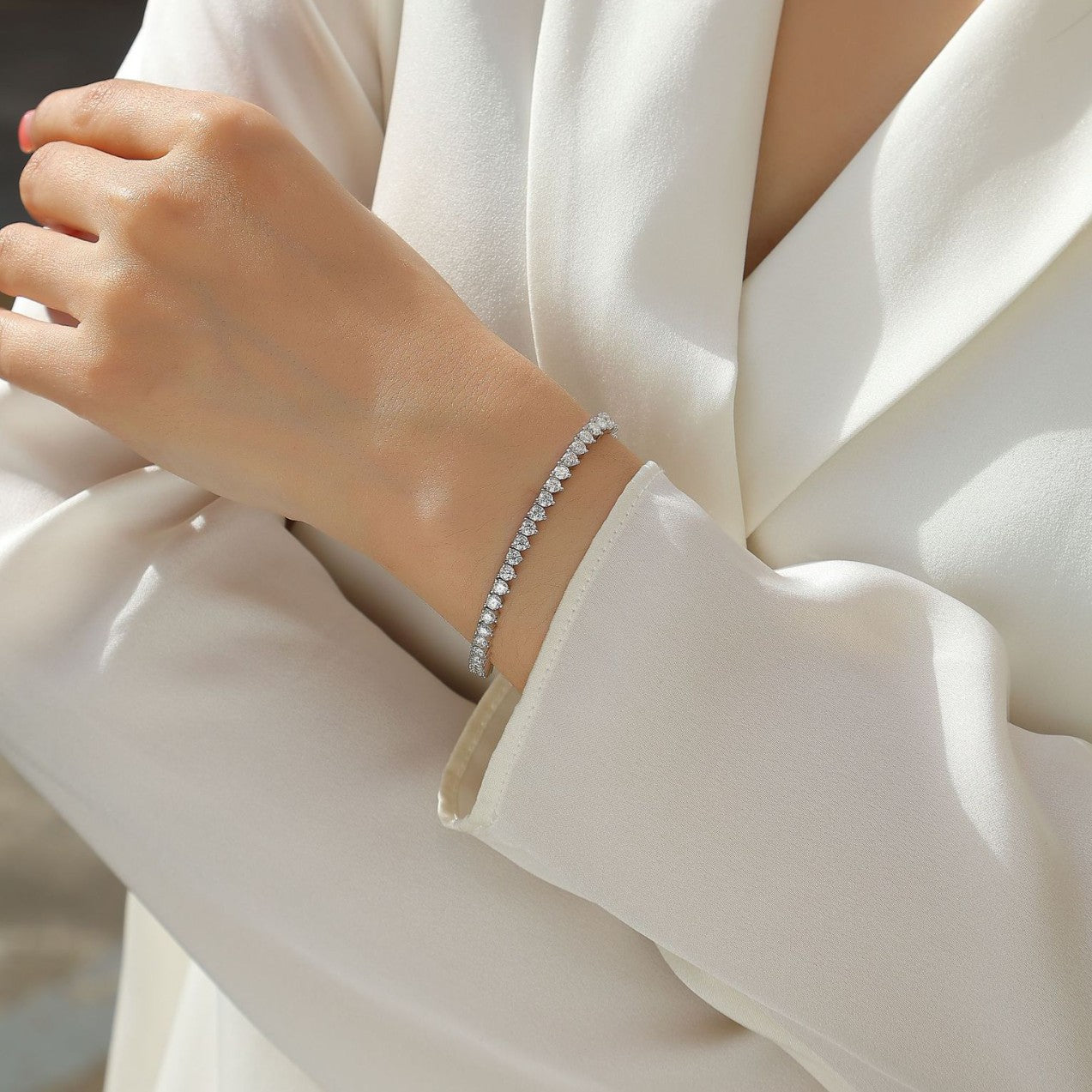 S925银莫桑石手链电镀18k金心形网球手链