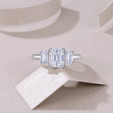 长方形莫桑石戒指祖母绿切割S925纯银时尚戒指戒