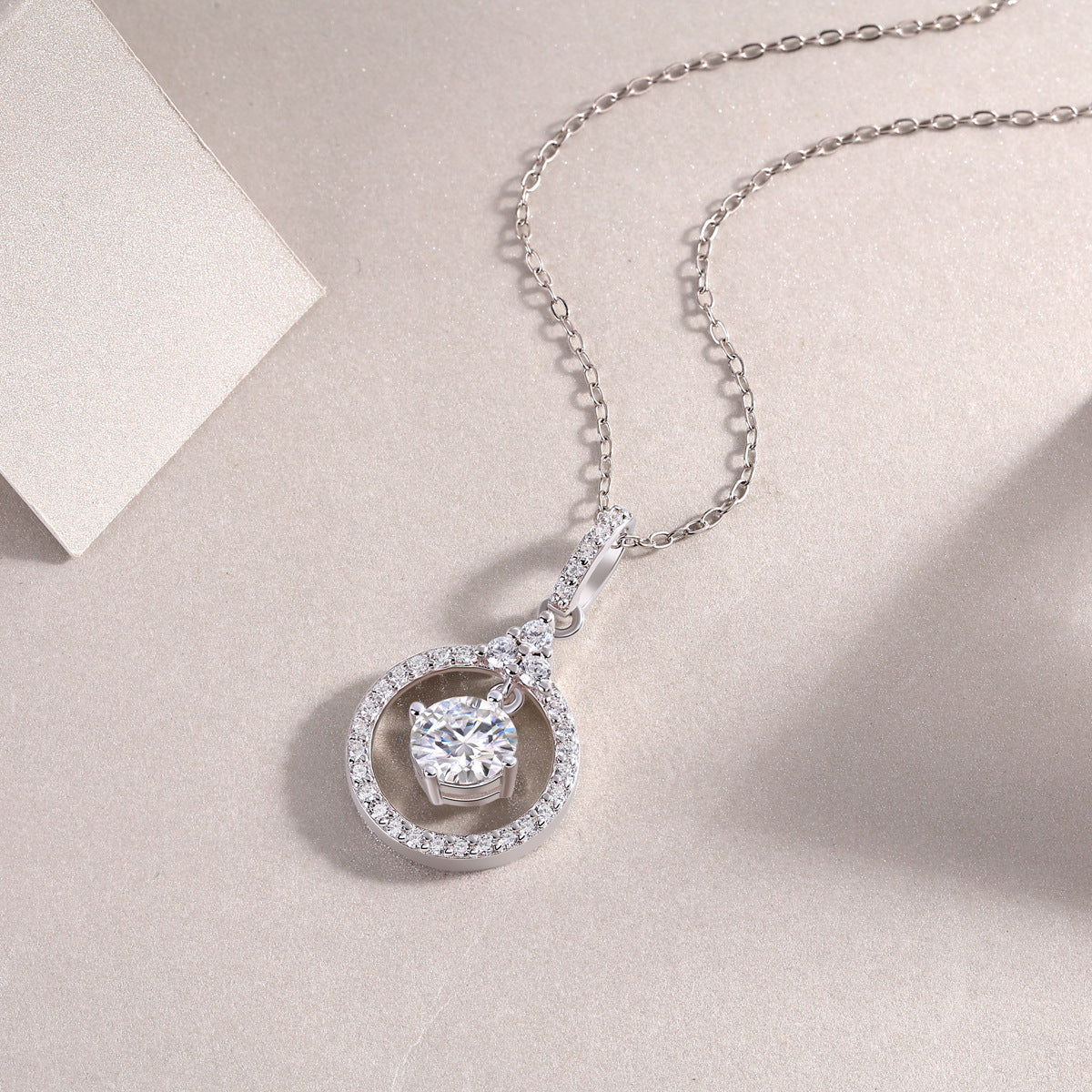 金牌S925纯银莫桑石镀18k白金吊坠时尚项链女款