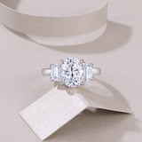 蛋形豪华高档闭口女士时尚戒指 S925纯银D色莫桑石四爪戒指婚戒