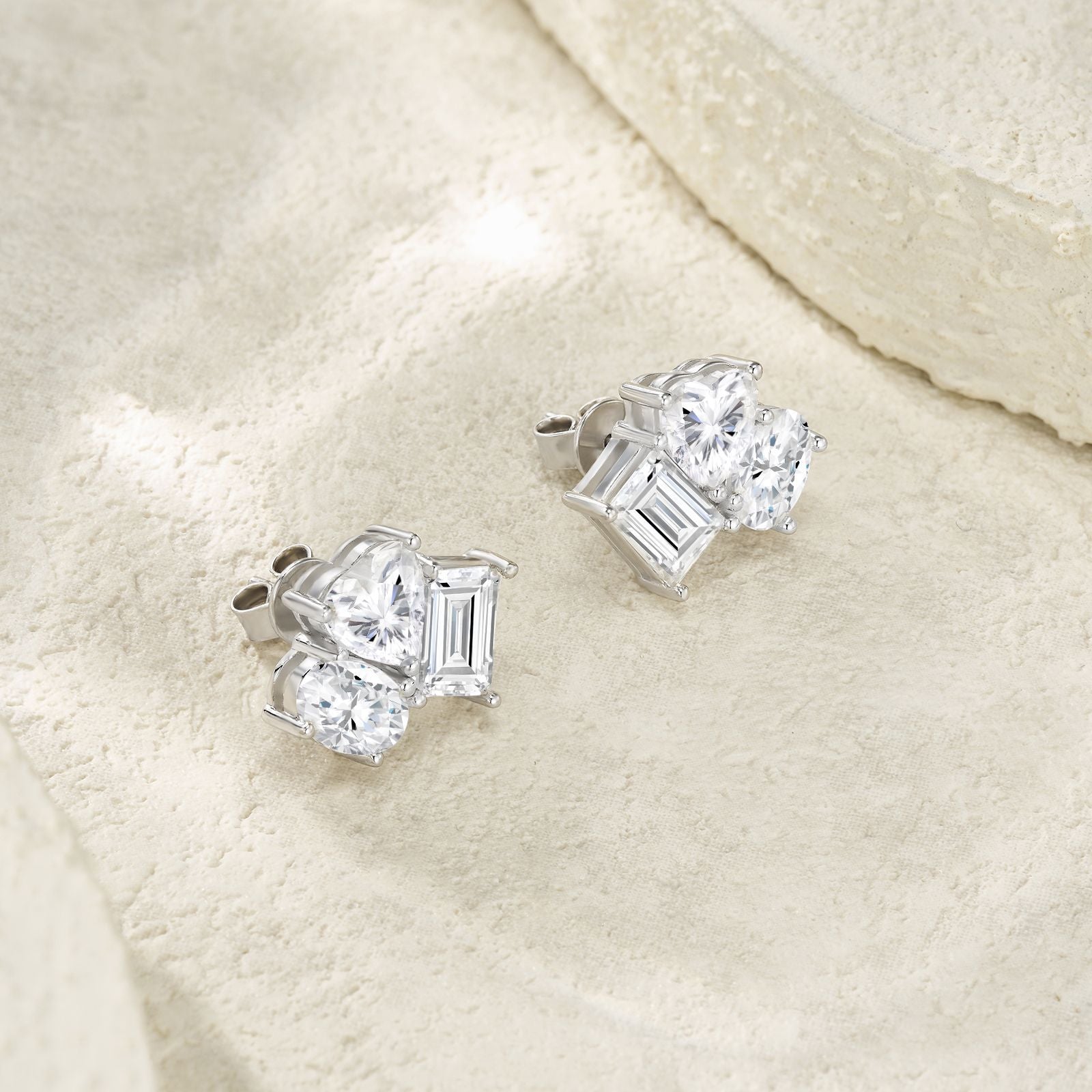 新款时尚耳钉小众冷淡风潮酷超闪几何轻奢质感个性耳钉