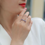 轻奢气质S925银戒指女绿宝红蓝宝石新款莫桑石戒子