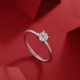 S925纯银50分莫桑石简约精致小巧流苏戒子女款