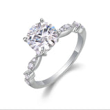 分销莫桑石戒指女轻奢925纯银镀18K金求婚订婚戒指