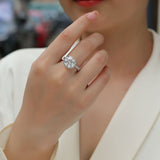 精工镶嵌大克拉戒指闪耀时尚S925银莫桑石闭口