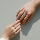 时尚轻奢纯银新款结婚情侣戒指个性开口可调节莫桑石情侣对戒