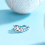 s925纯银戒指女戒镀铂金戒指 风三生石奢华3克拉莫桑石男女戒