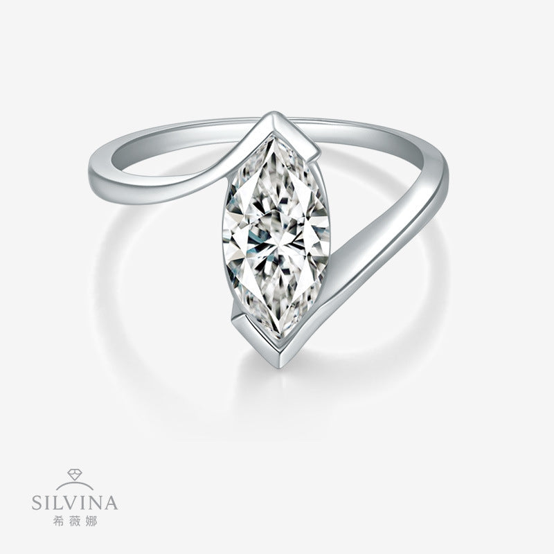 S925纯银马眼D色莫桑石ing风时尚戒指女款